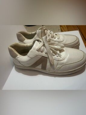 MIA white and tan tennis shoes